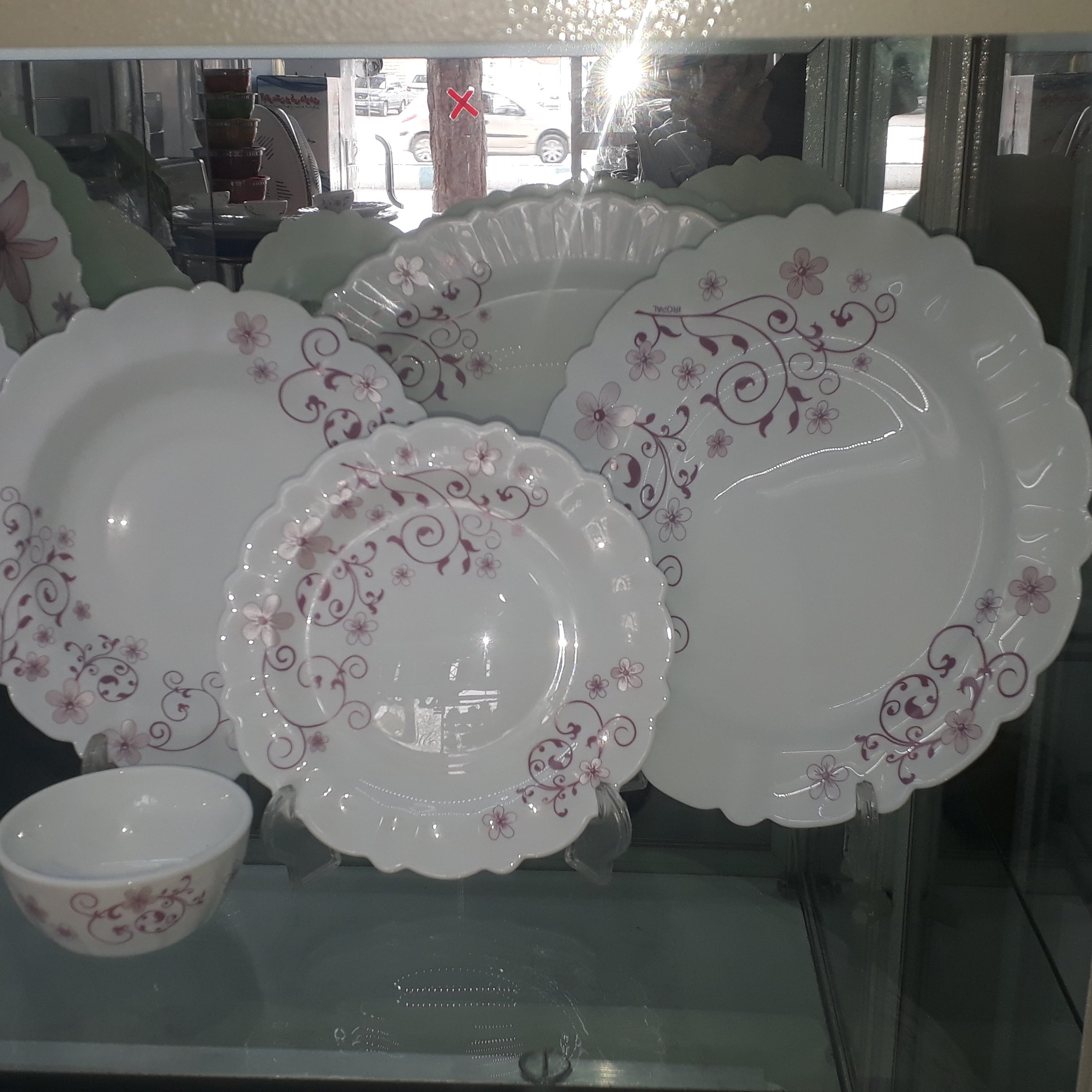 سرویس ارکوپال 6نفره  قالب گرد  غذاخوری آیروپال 25پارچه