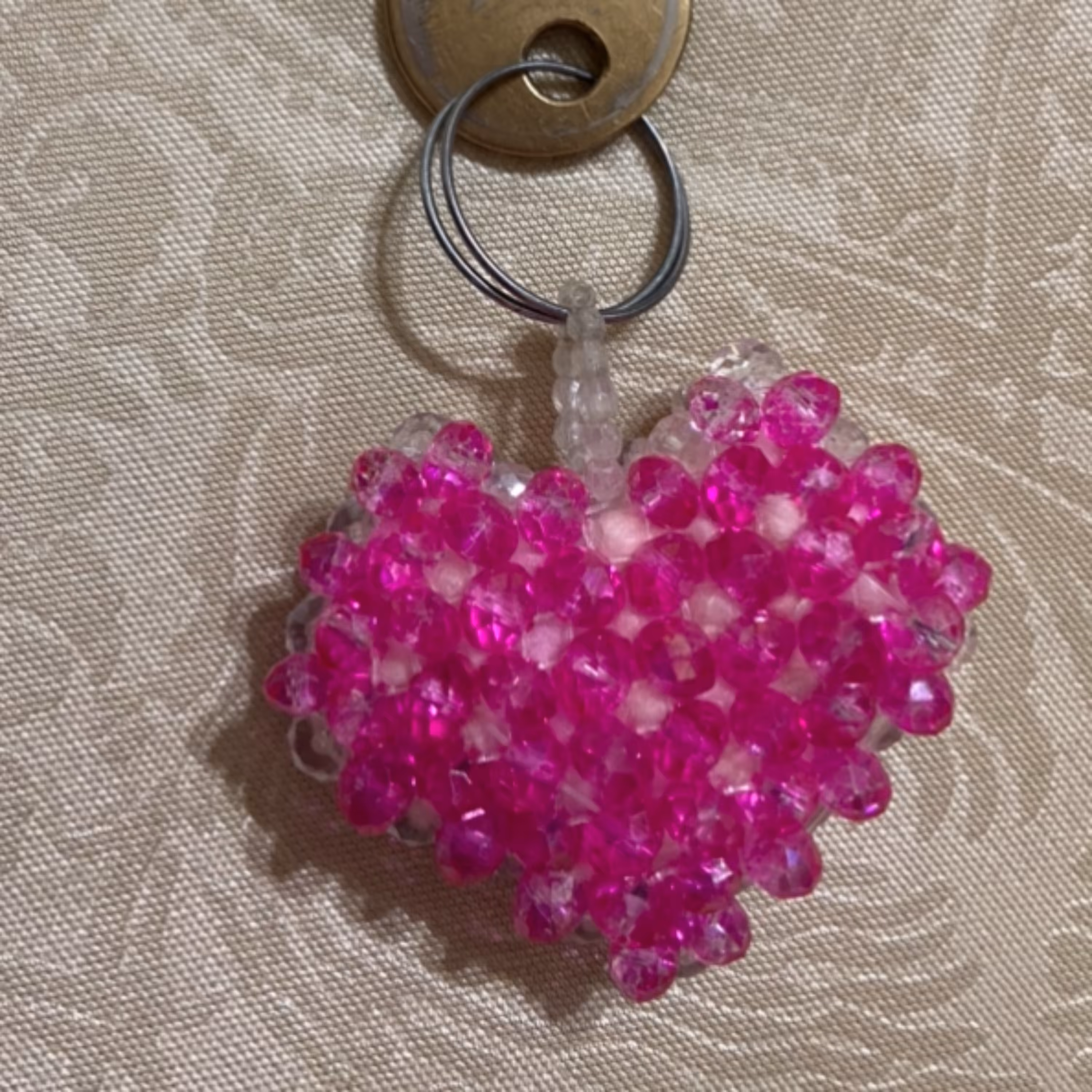 جاکلیدی قلبی سنگی