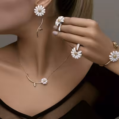 نیمست برنجی نیمست بابونه زیورآلات بدلیجات