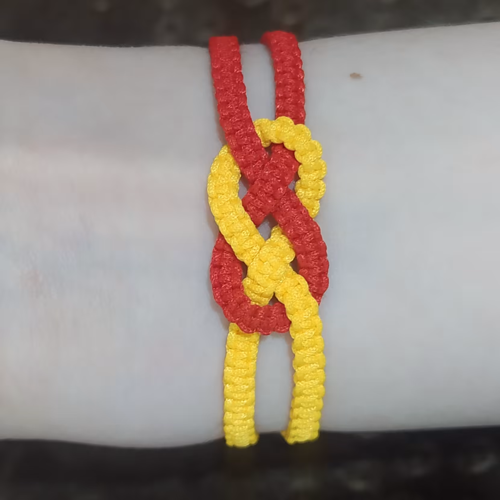 دستبند بی نهایت