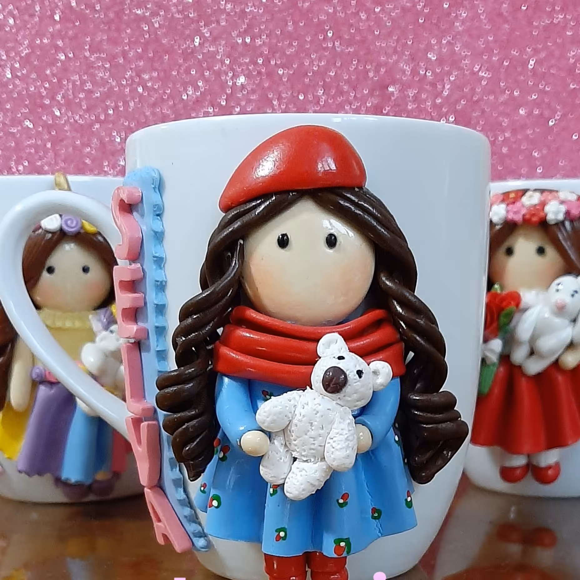 ماگ عروسکی دختر کلاه دار