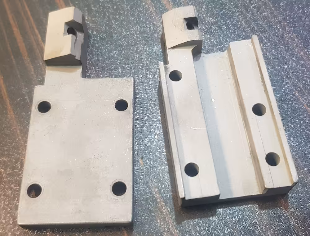 پایه تیغه برش سه پری