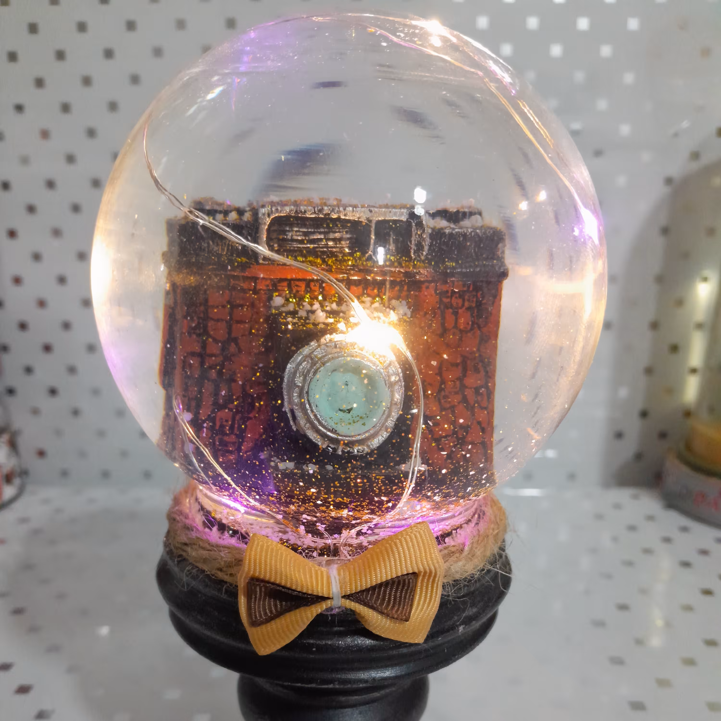 گوی طرح دوربین کلاسیک چراغدار usbخور