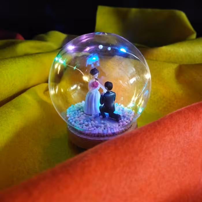 گیف چراغدار  گوی شیشه ای 