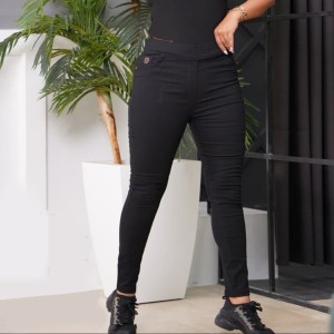 شلوار طرح لی زنانه