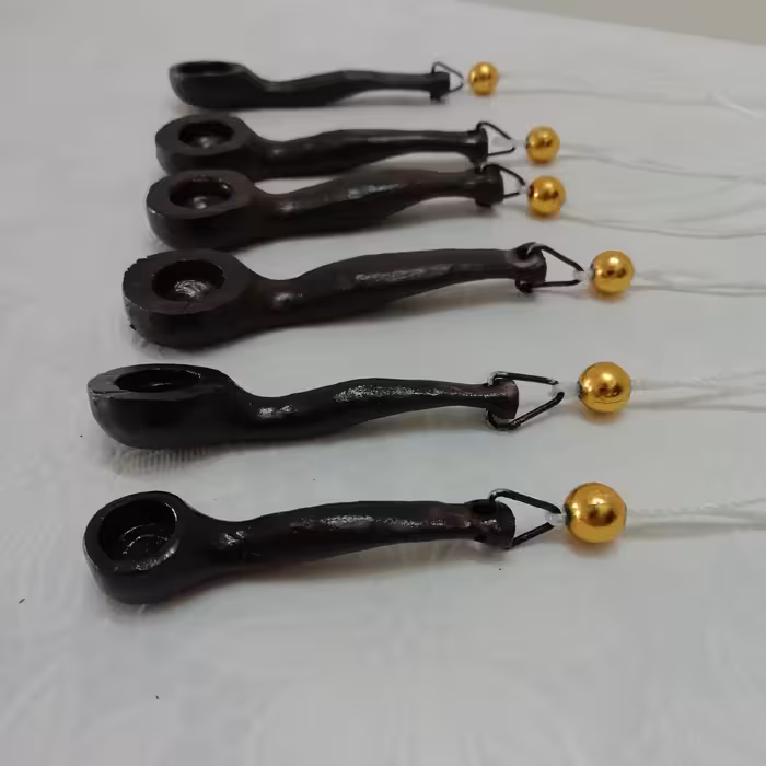 جاکلیدی آویز آیینه خودرو پیپ