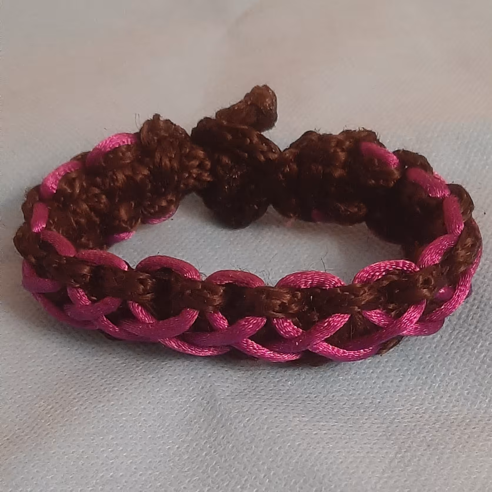 دستبند مکرومه بافی