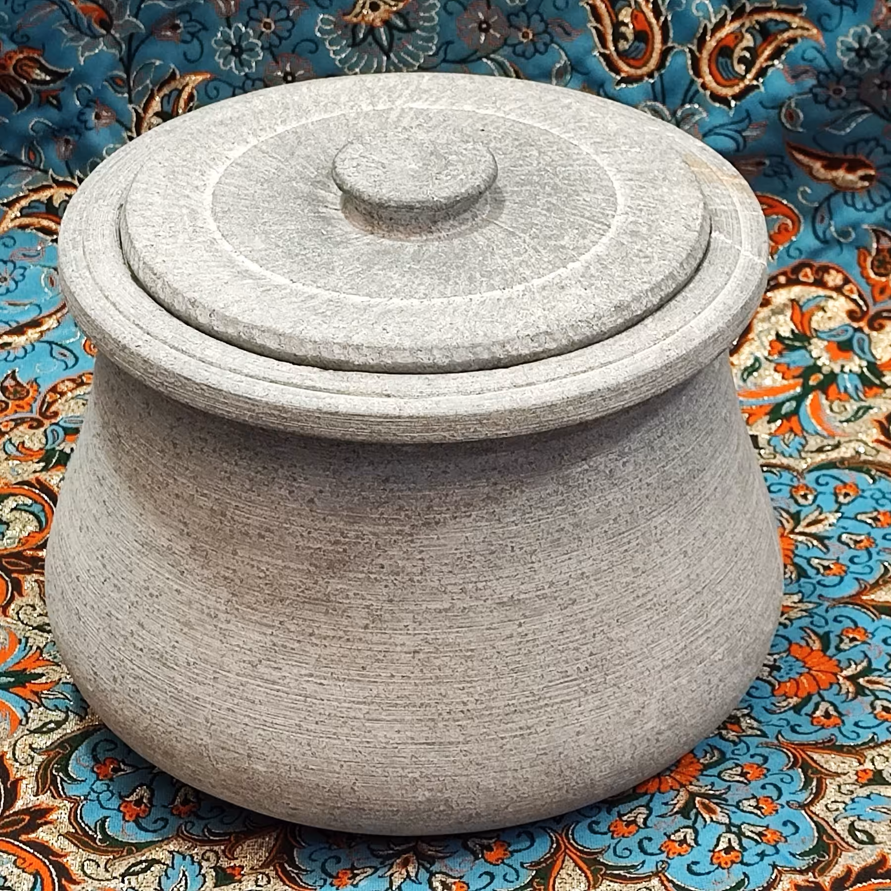 دیگ سنگی 8 نفره شلغمی مدل 4 رنگ سنگ اصل