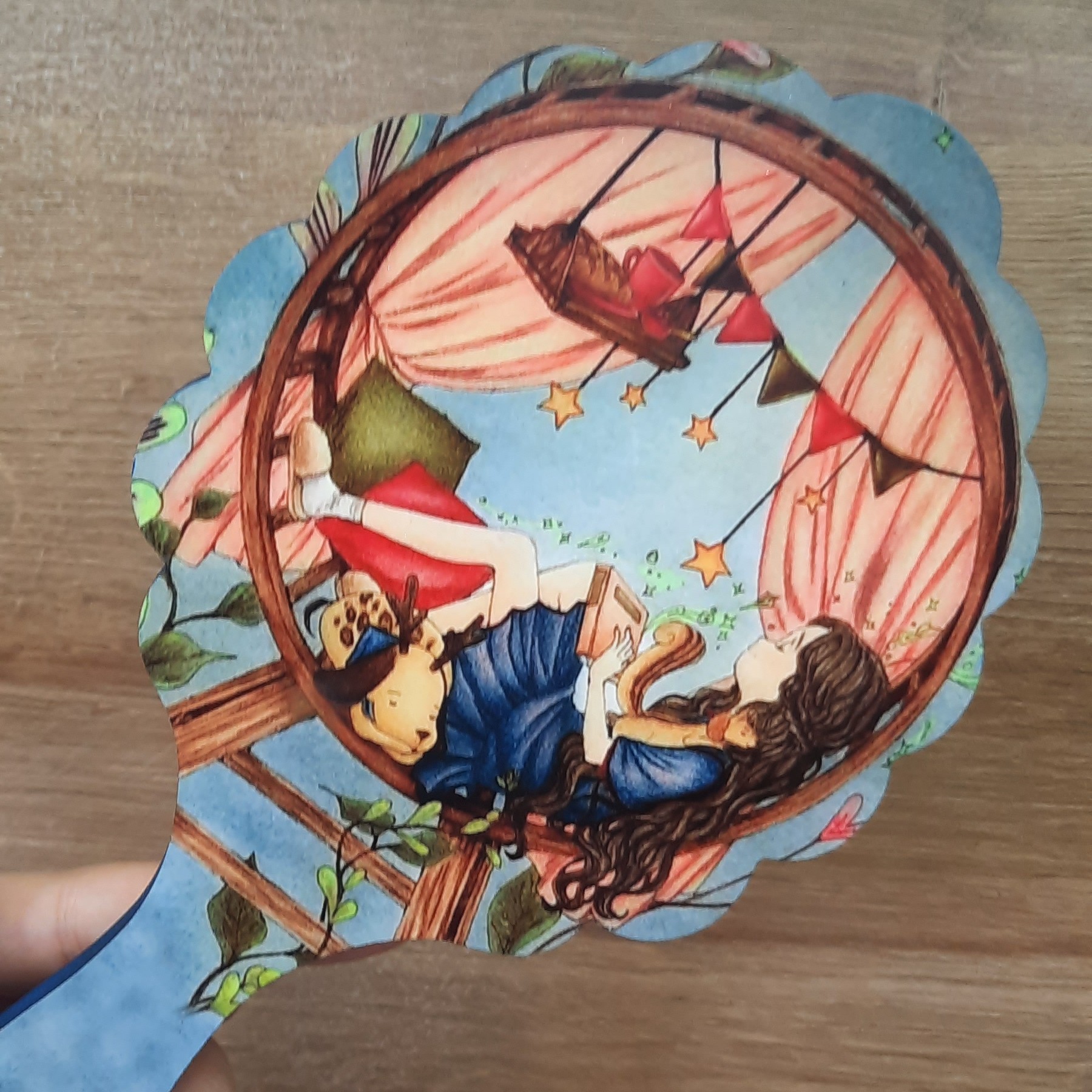 آینه دستی چوبی فانتزی دورو چاپ سایز بزرگ طرحدار شاین دسته دار زنانه و دخترانه