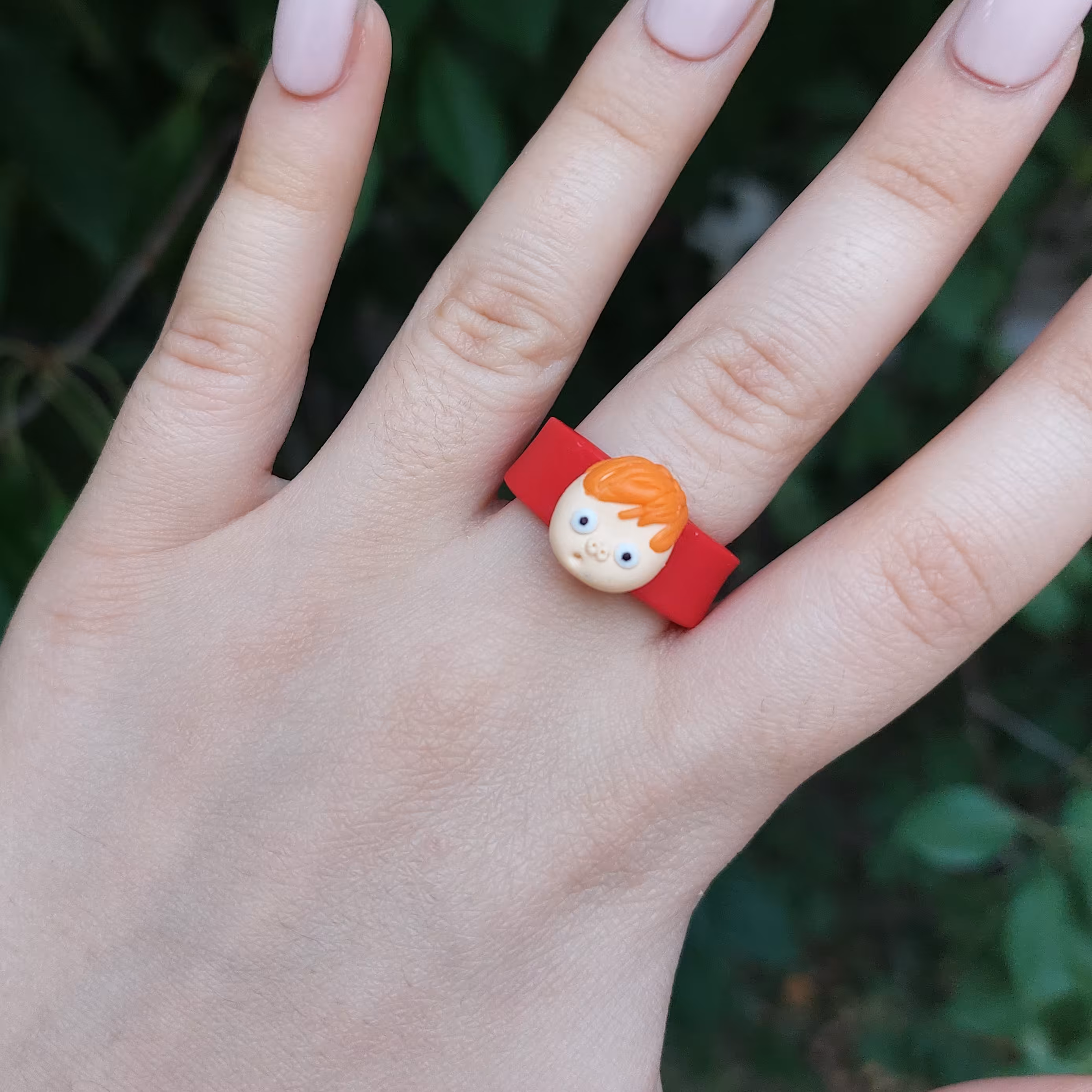 انگشتر خمیری/چانکی پونیو