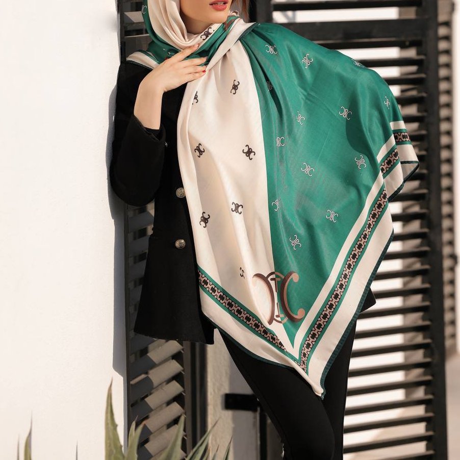 روسری پاییزه چند کاره