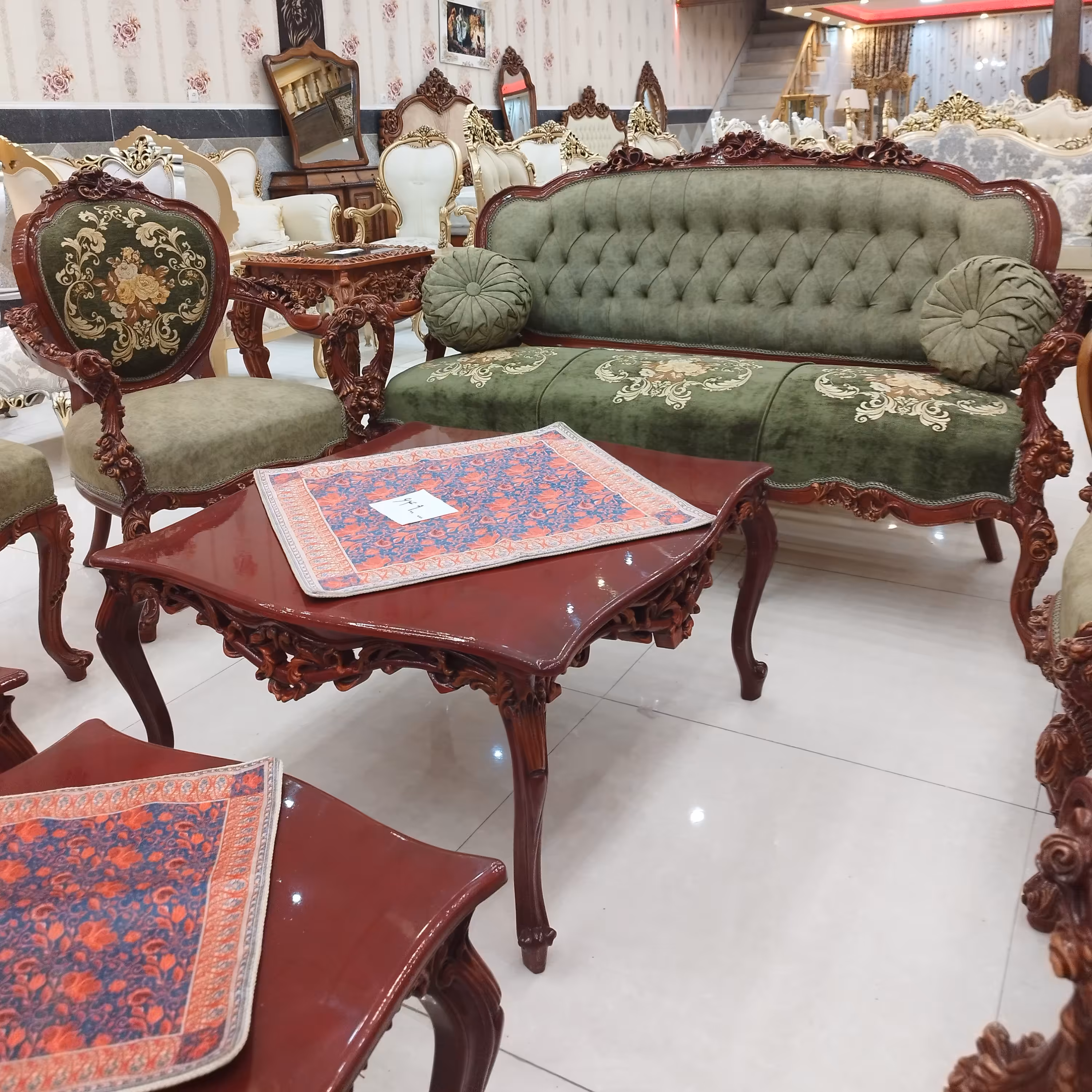 مبل کلاسیک استیل 9 نفره مدل آلبیون چوب راش