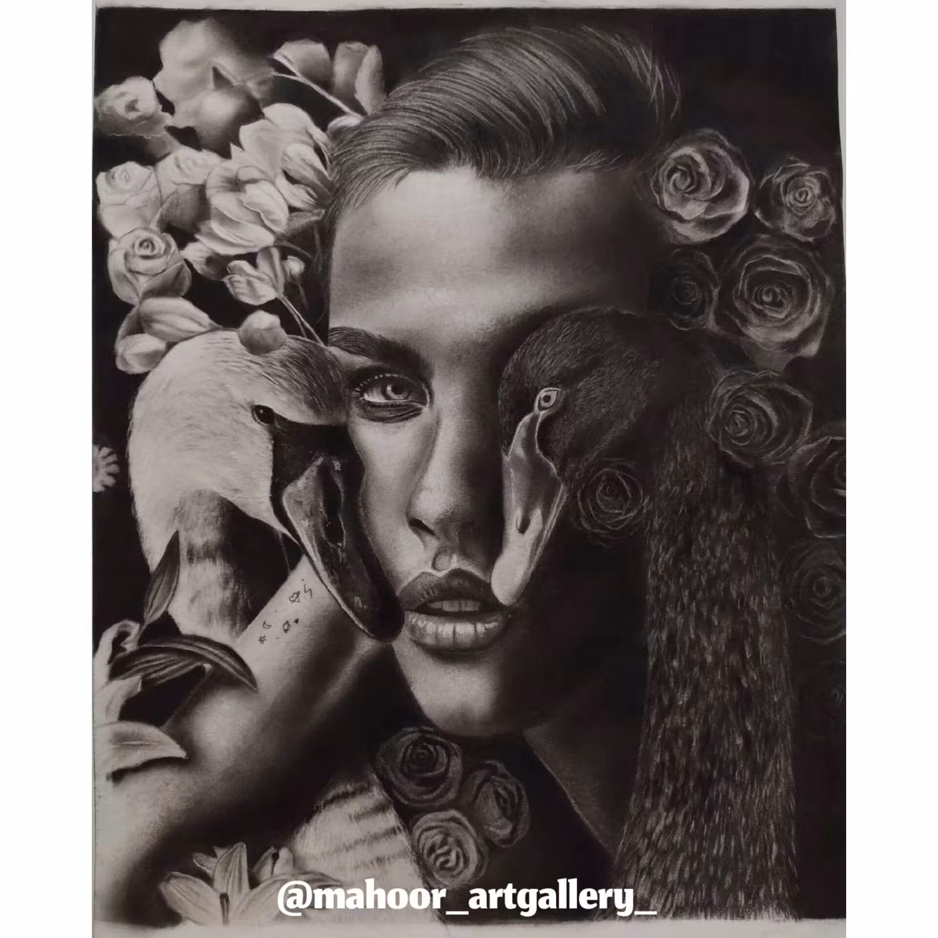 نقاشی چهره  سیاه قلم و رنگی