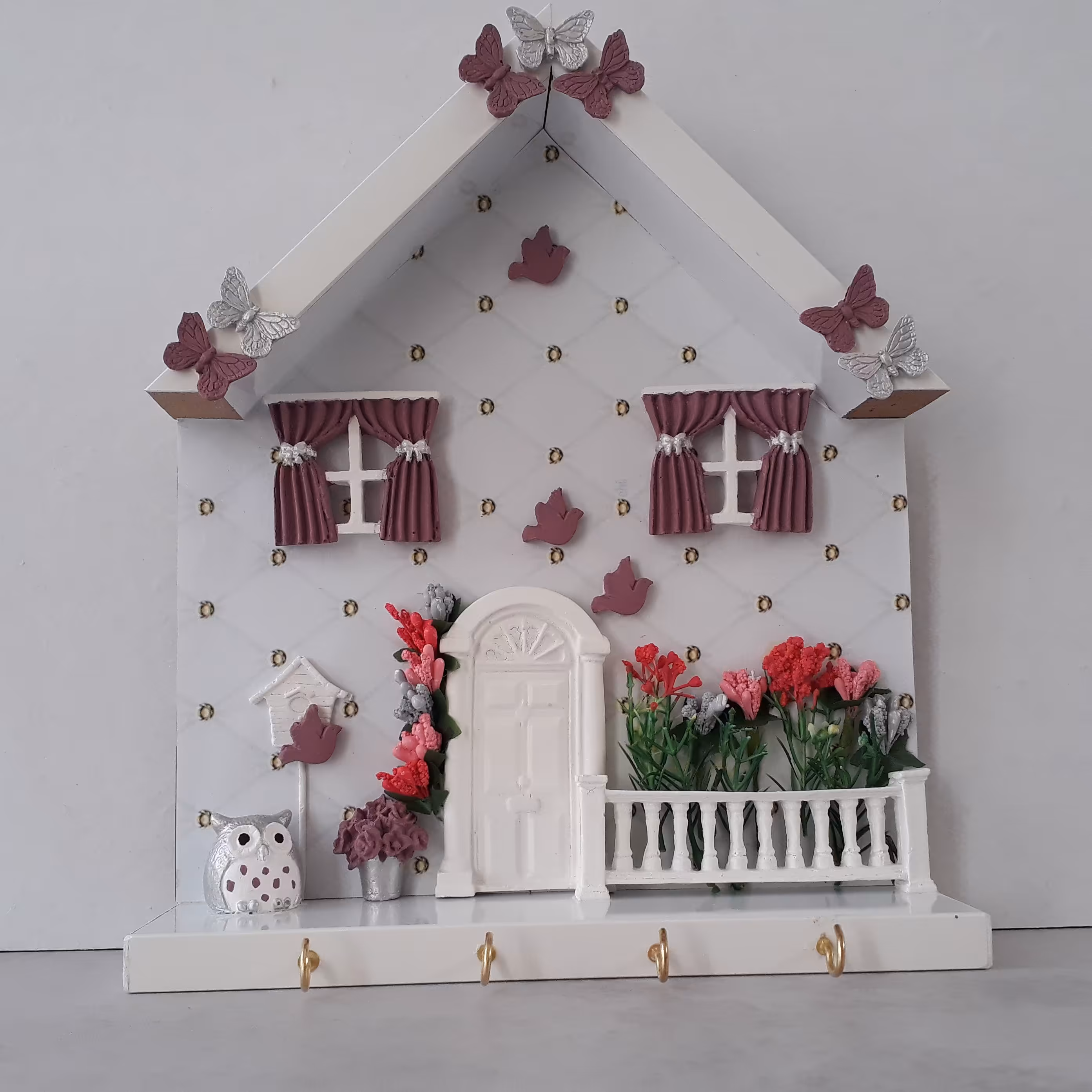 جاکلیدی  کلبه دکوراتیو  باغچه رنگی