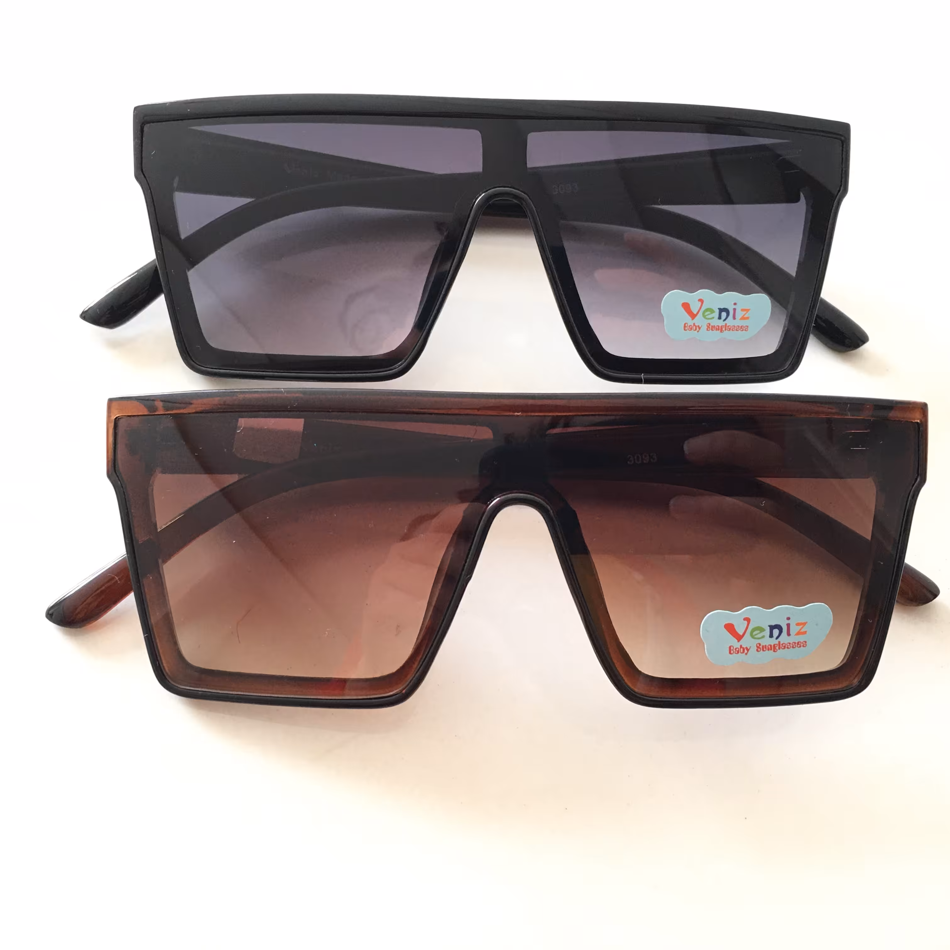 عینک افتابی فلت تاپ مناسب نوجوان