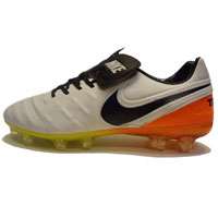 کفش استوک مخصوص استفاده در چمن طبیعی نایک تیمپو nike tiempo football shoes