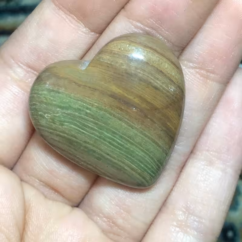 نگین سنگ جاسپر اوناکیت تراش قلب بی نظیر شاهکار خلقت 100در 100طبیعی سایر درشت مدالی محشر  کد 42