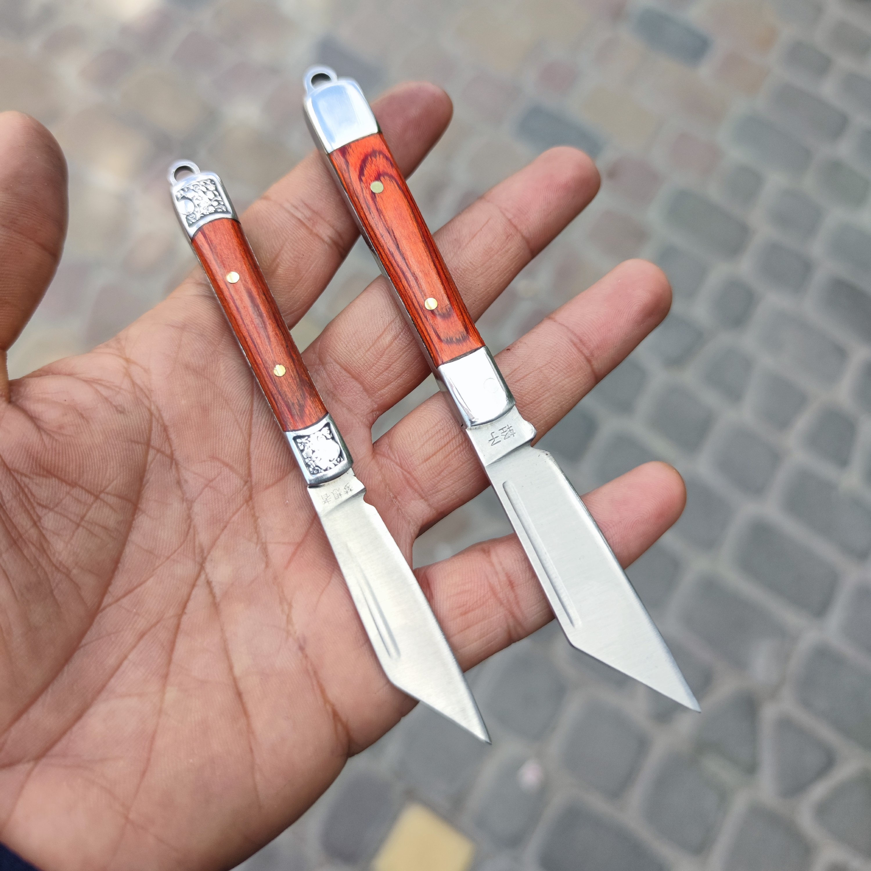 چاقوی جیبی جراحی