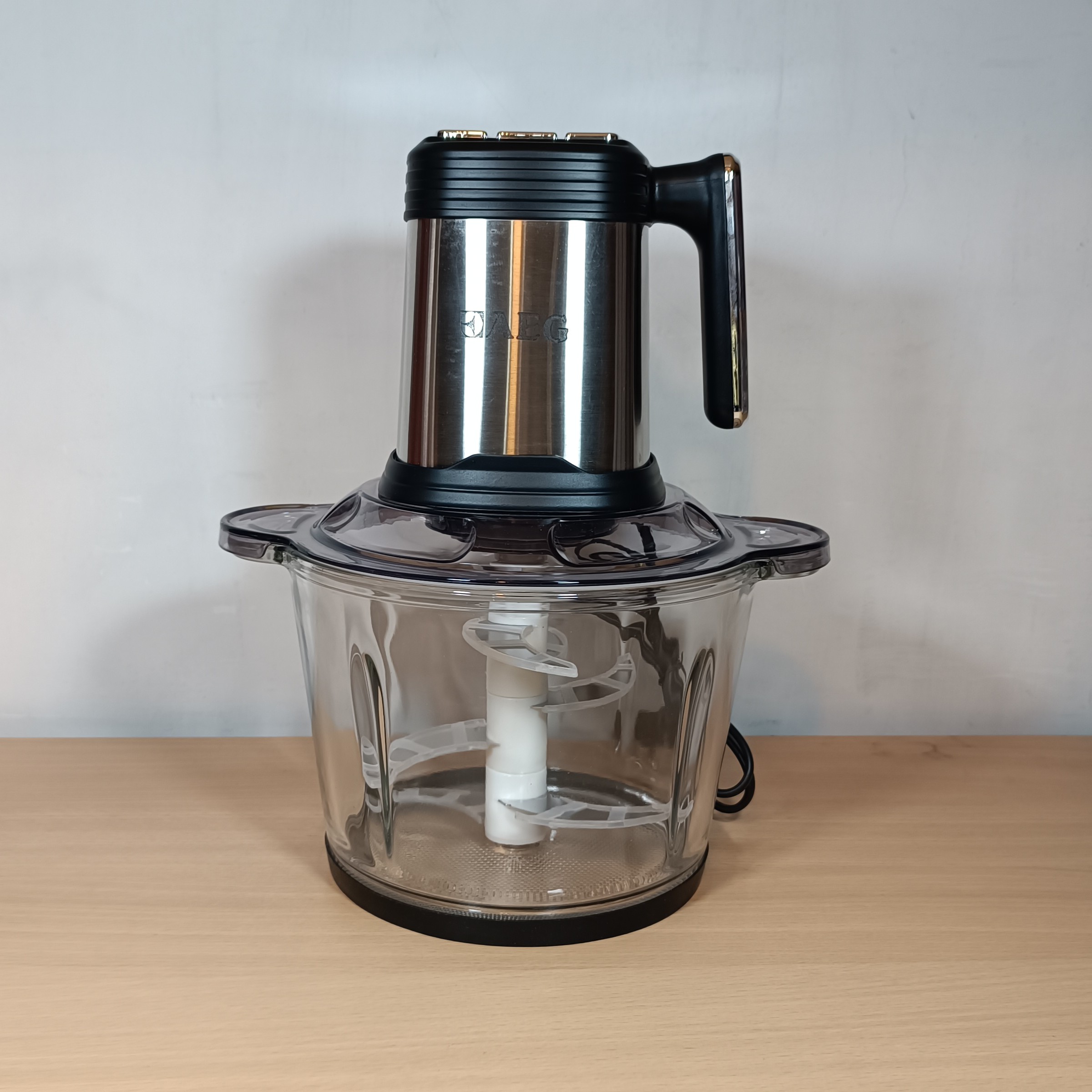 خردکن و غذاساز AEG آیگه مدل AE-1559 لیتری35 باضمانت 6تیغه