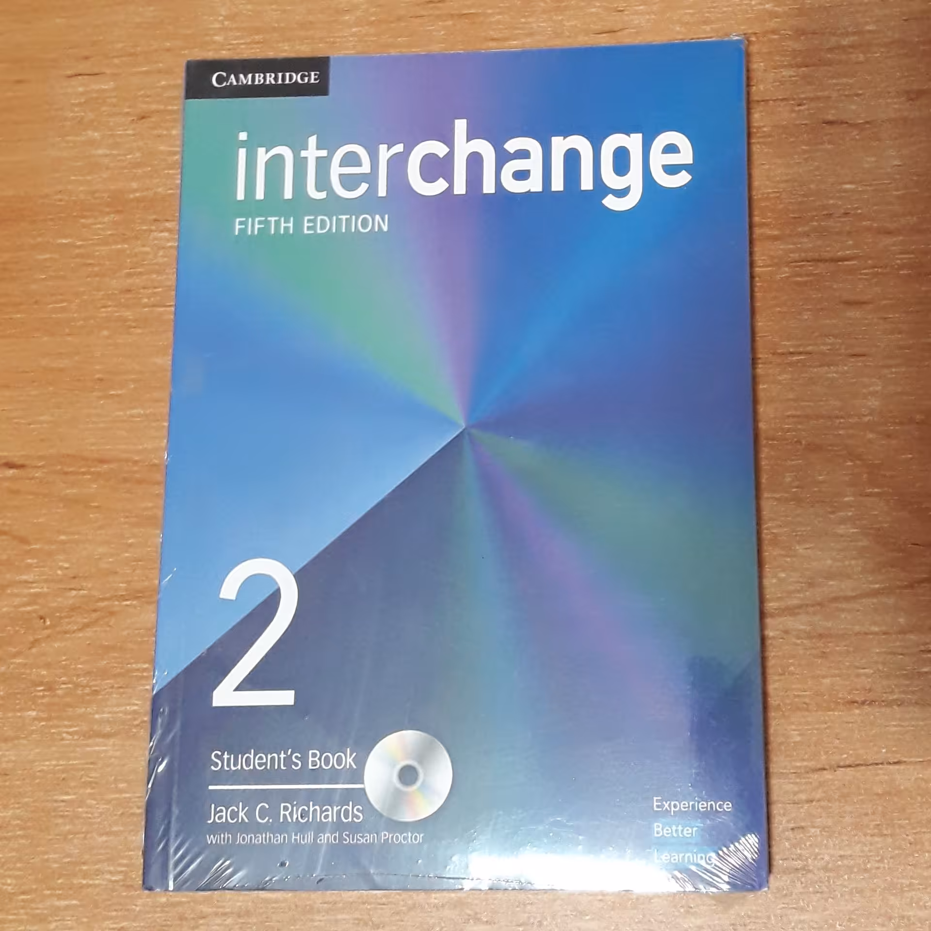 کتاب زبان اینترچنج Interchange 2 ویرایش پنجم به همراه کتاب کار 
