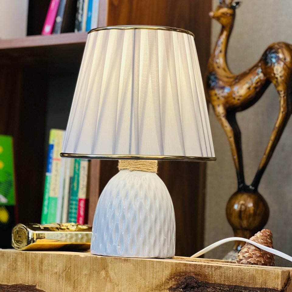 آباژور  رومیزی حصیری 