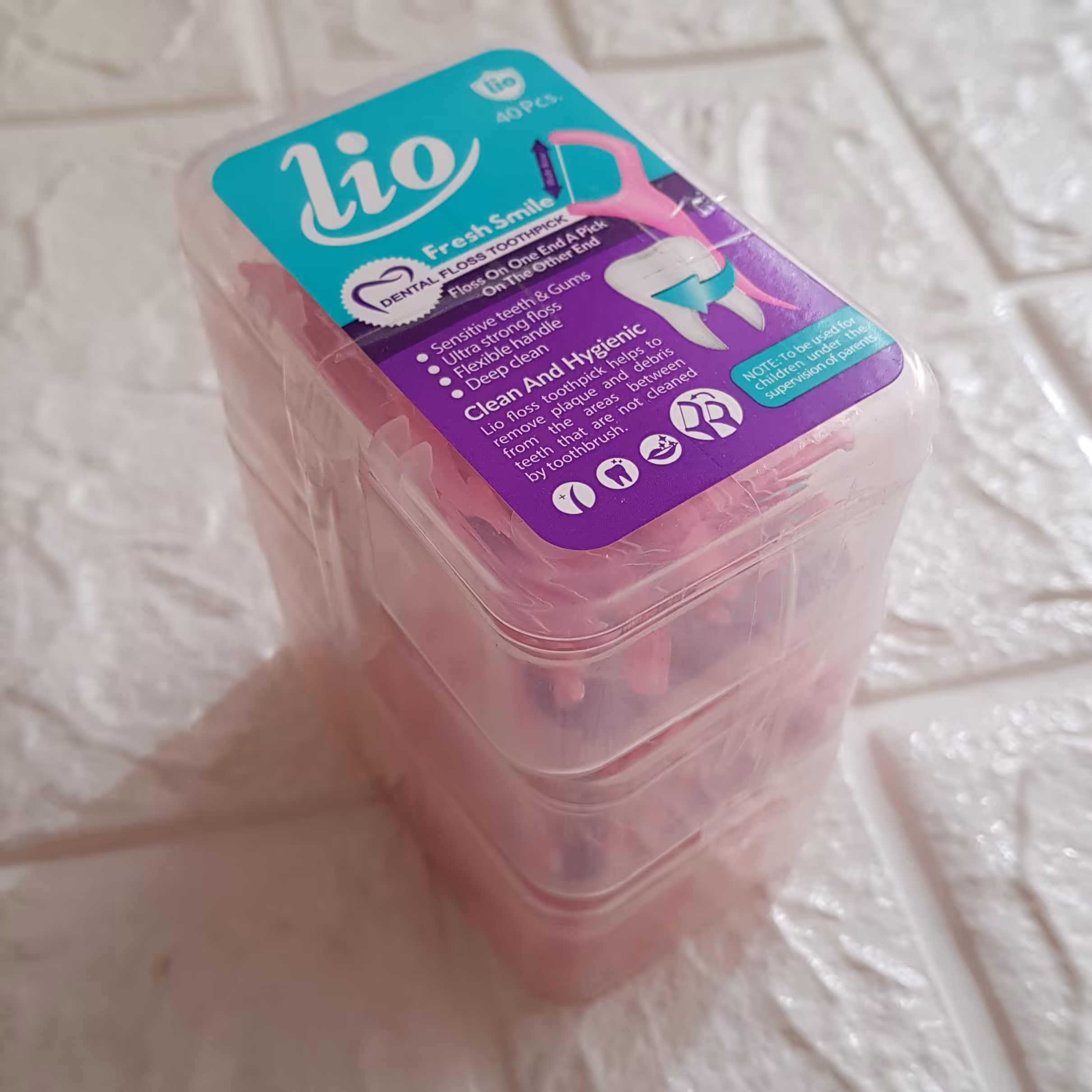 نخ دندان کمانی لیو کیفیت ممتاز  بسته 3 عددی (120 عدد در مجموع)