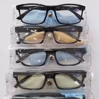 عینک مطالعه کاوردار