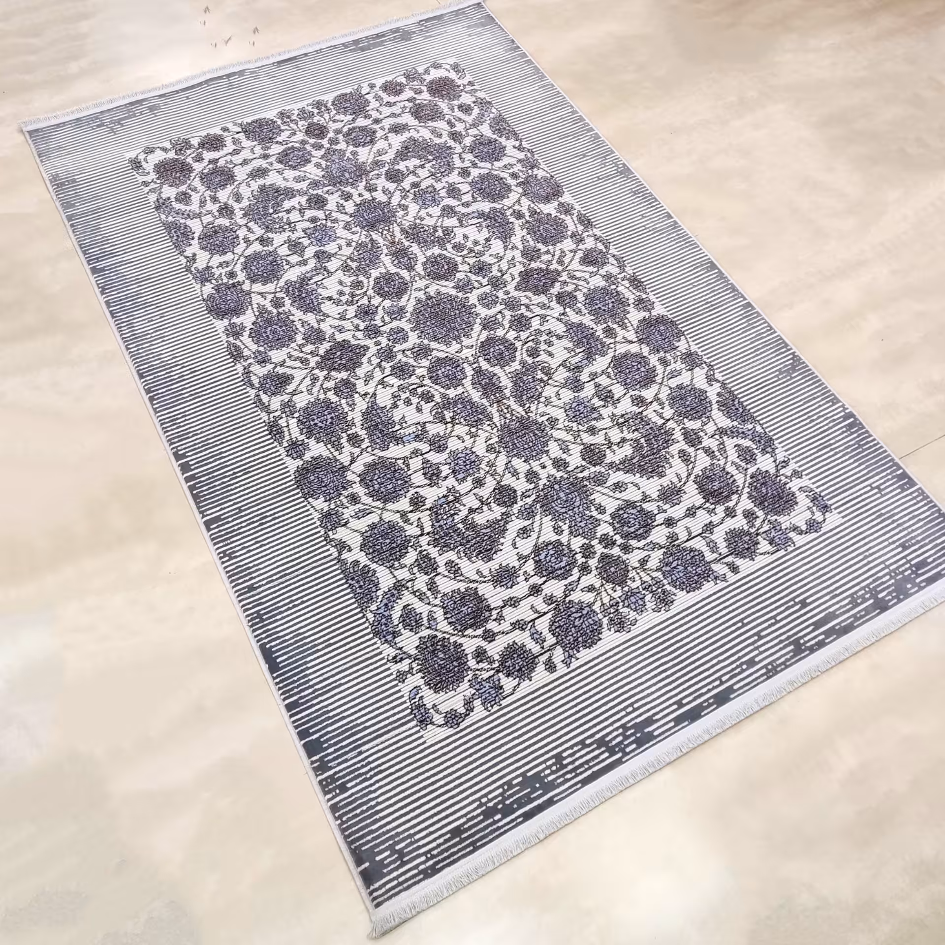 فرش افشان طوسی 4 متری  700 شانه 