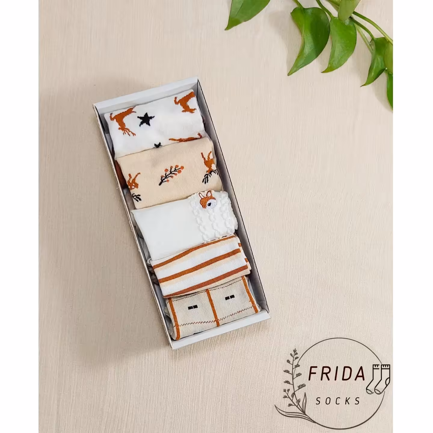 جوراب مچی طرح فانتزی گوزن سایز 36 تا41 دخترانه زنانه