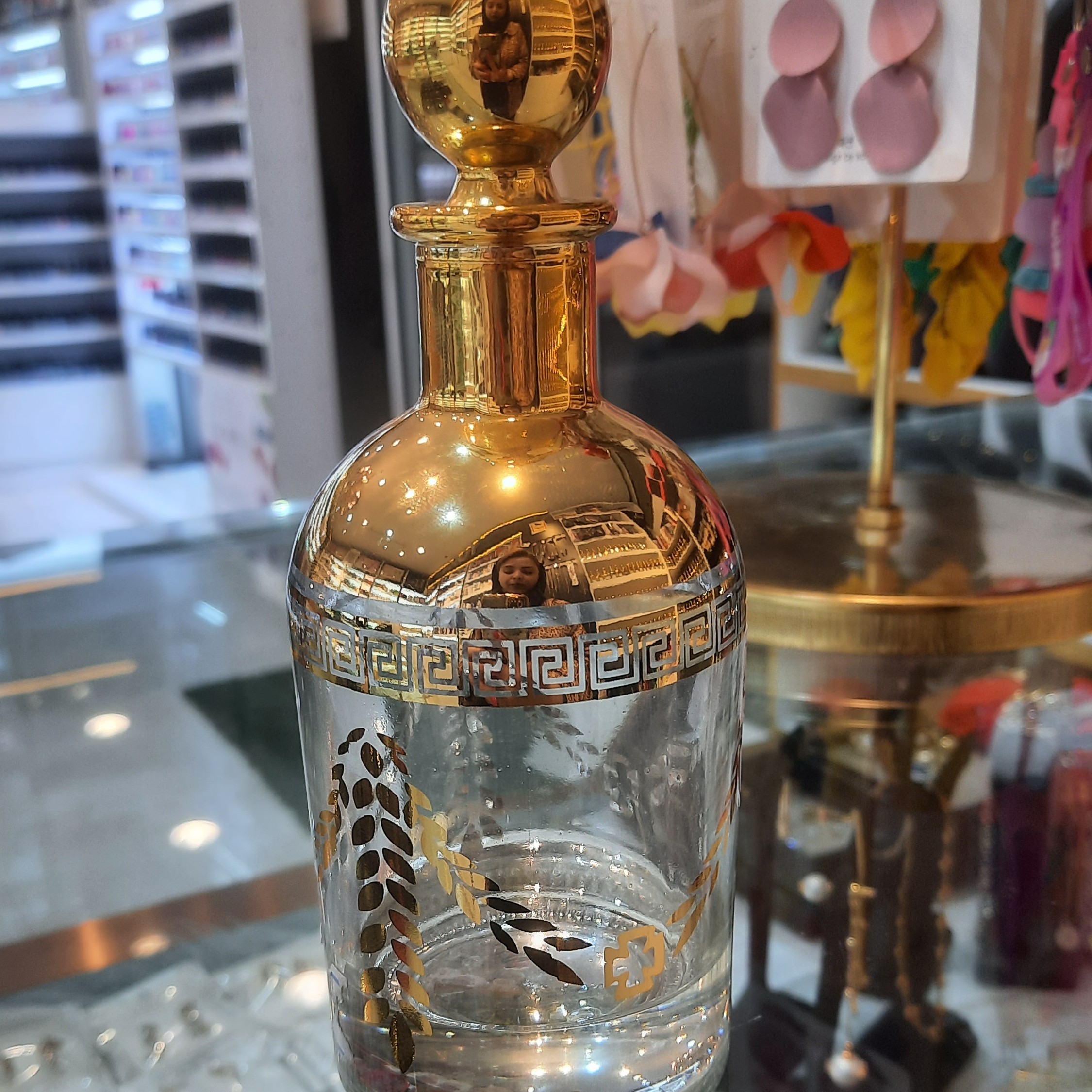 ادکلن وعطر