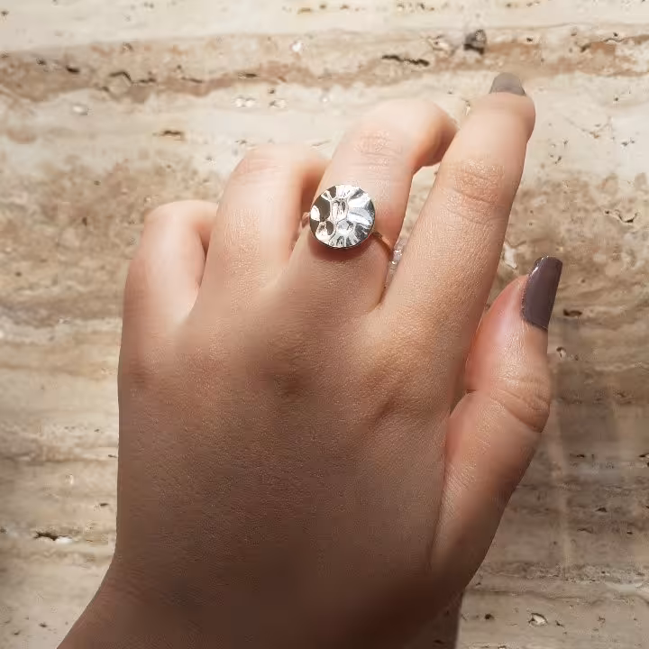 انگشتر طلایی طرح سکه کوبیده جنس استیل 