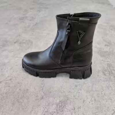 نیم بوت زنانه مدل V آویز (رنگ مشکی)