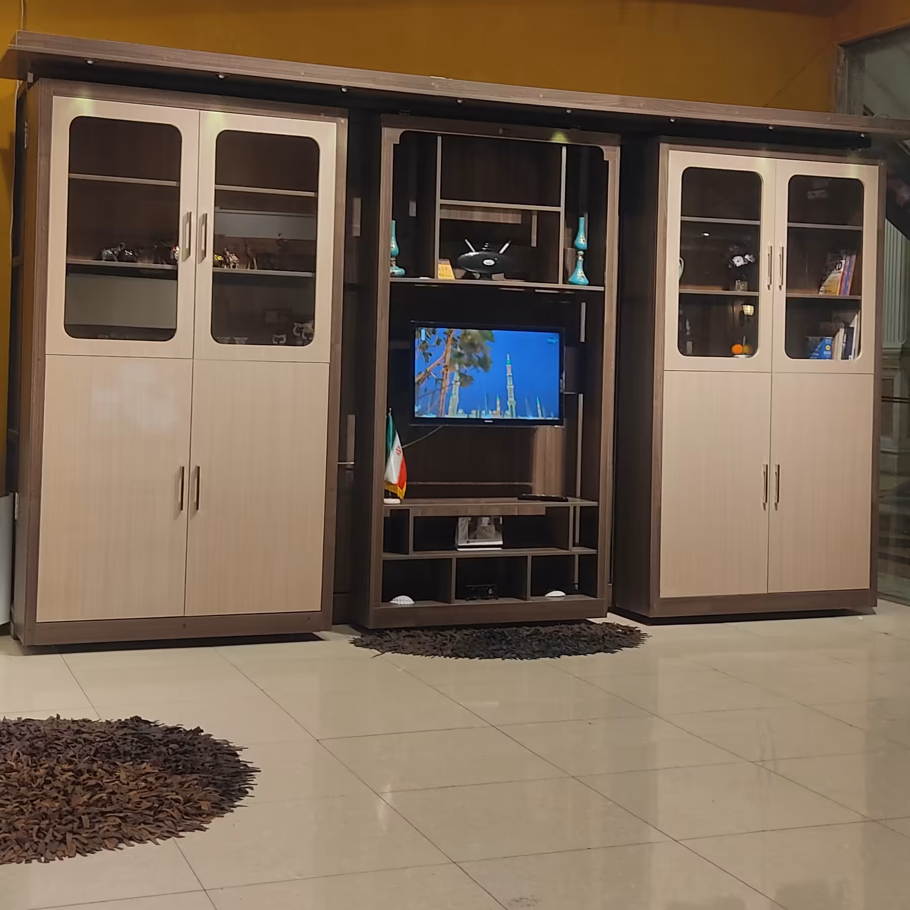 مدل خانگی  . اداری   برای اتاق مدیریت و سوئیت 30 متری طراحی گردیده با امکانات کامل  هزینه ارسال با مشتری و پس کرایه است