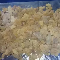 کندر خوراکی درجه یک  داهاتی 500 گرمی ارسال رایگان 