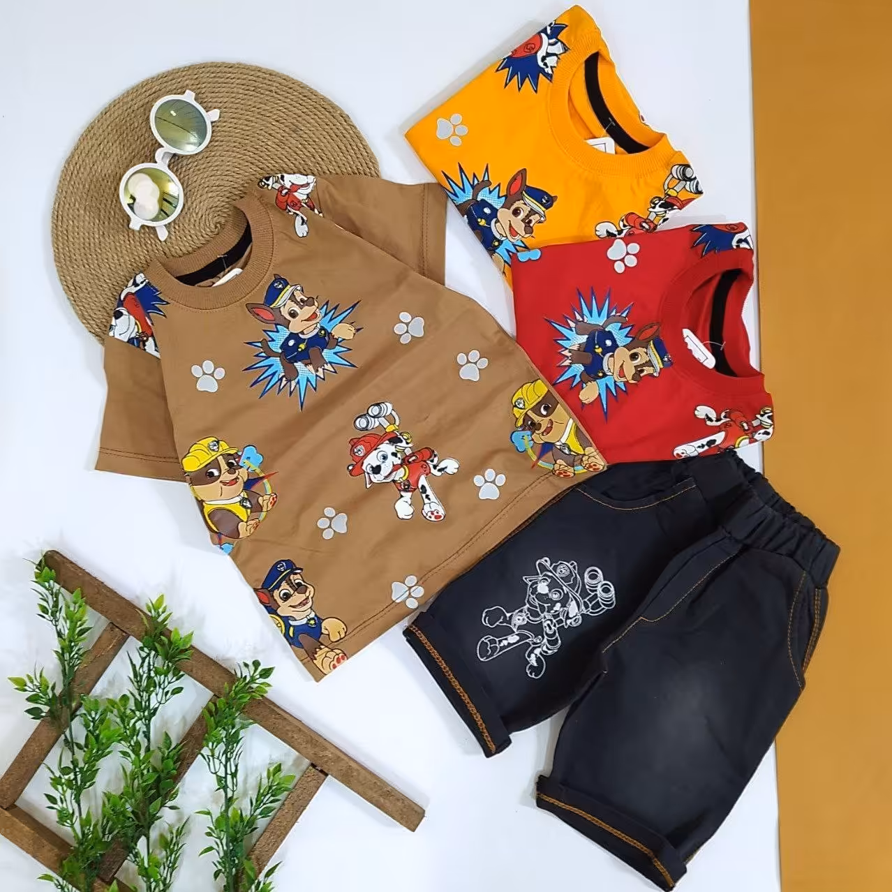 کد kar862 حراج ست تیشرت شلوارک بچگانه جنس تیشرت پنبه سوپر جنس شلوارک لی کاغذی عالی رنگ نسکافه ای و زرد





