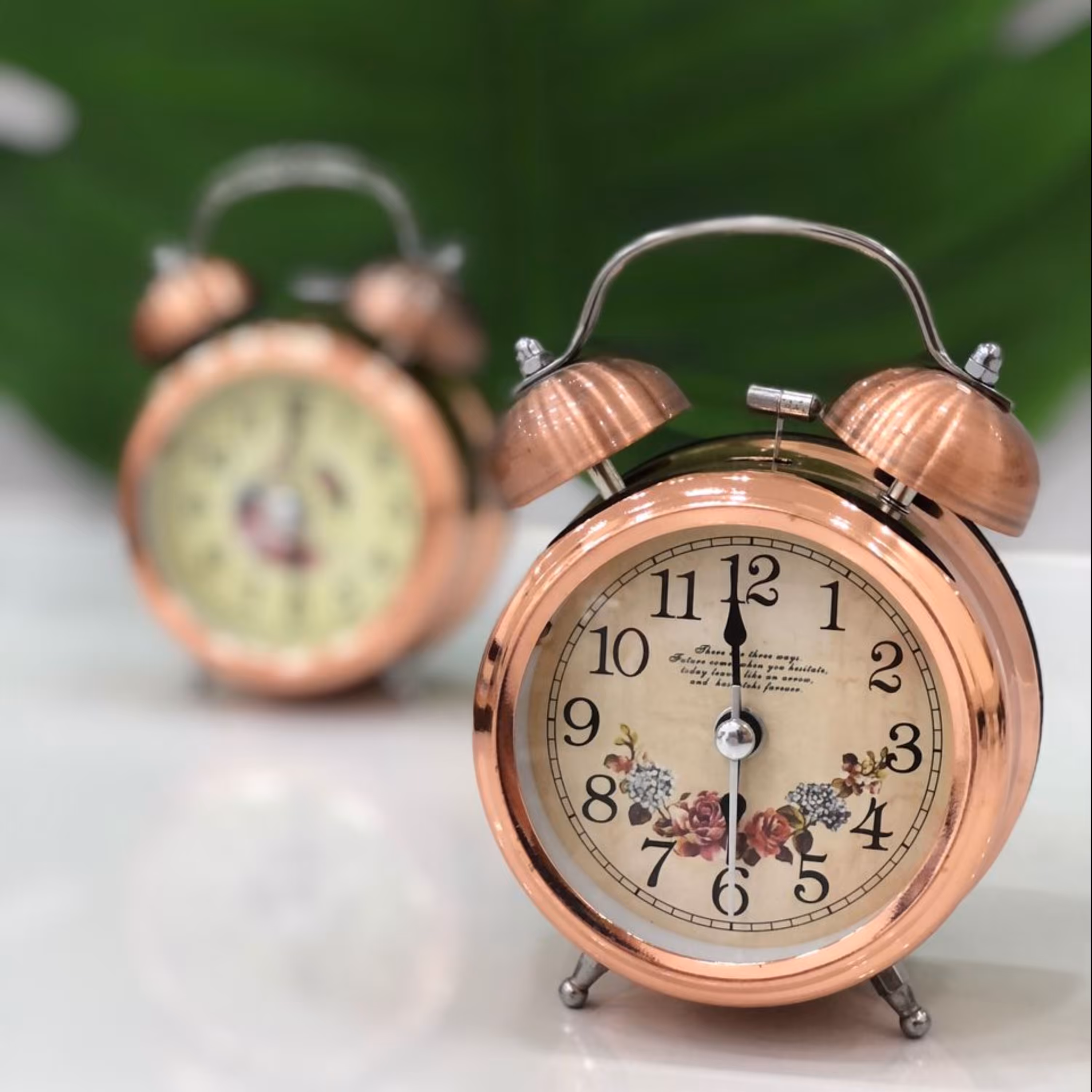 ساعت زنگدار رومیزی طرح مس