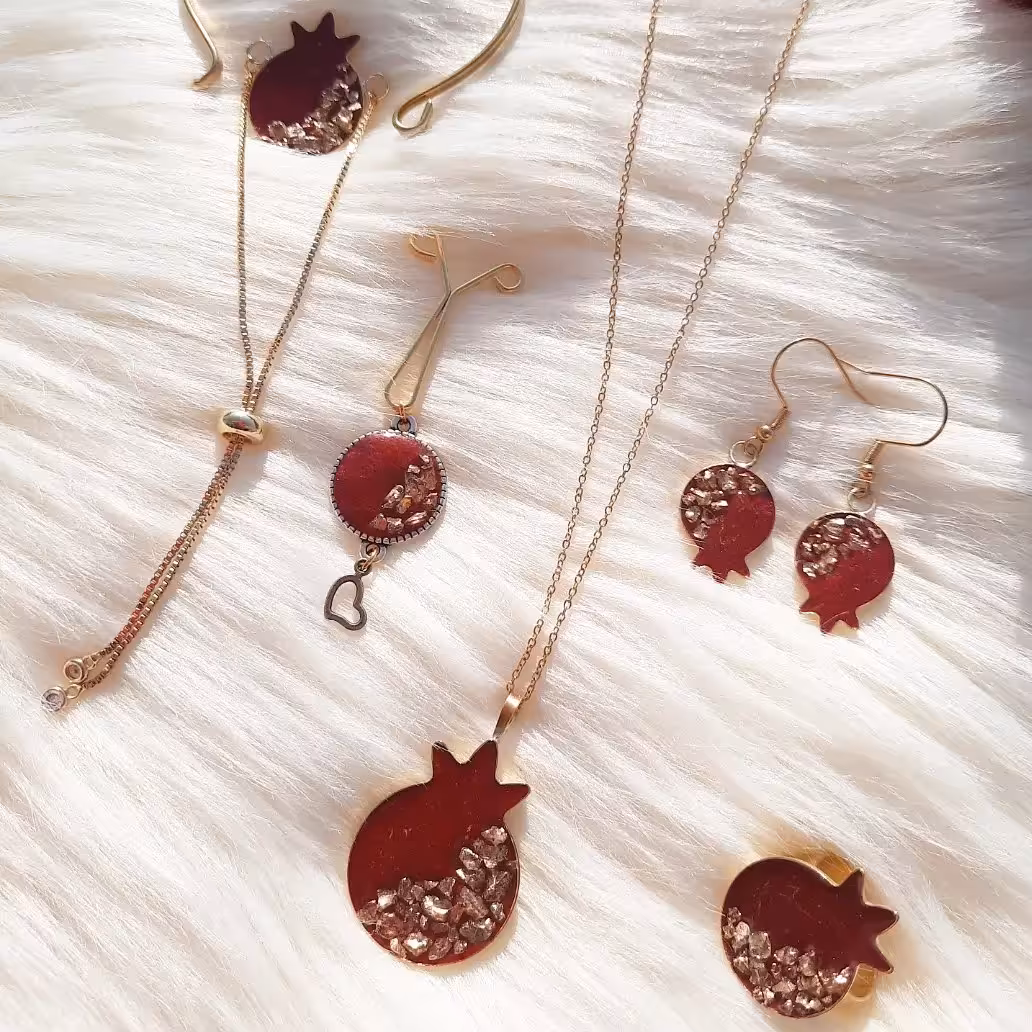 سرویس انار یلداییی