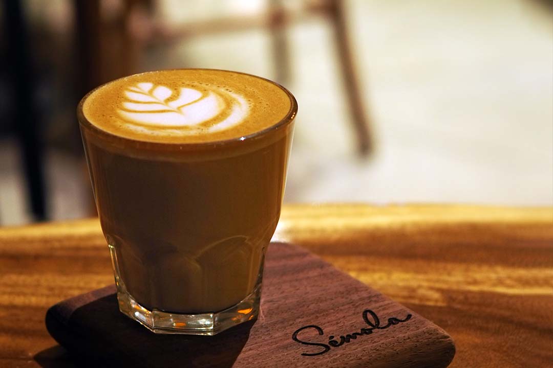 قهوه فلت وایت چیست؟