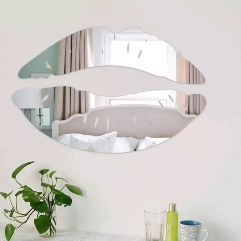 اینه دکوراتیو مدل لب سایز چهل سانت