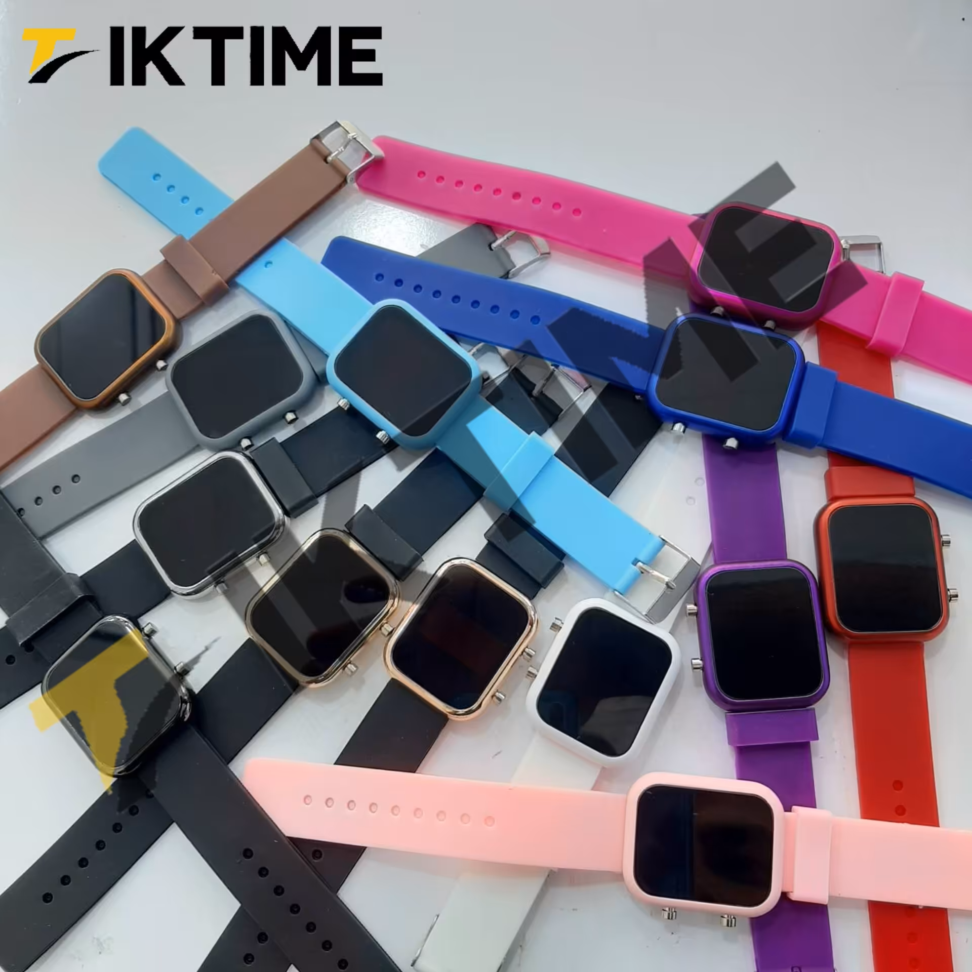 پک 25 عددی ساعت مچی دیجیتال دو دکمه با بند سیلیکون با رنگبندی بالا