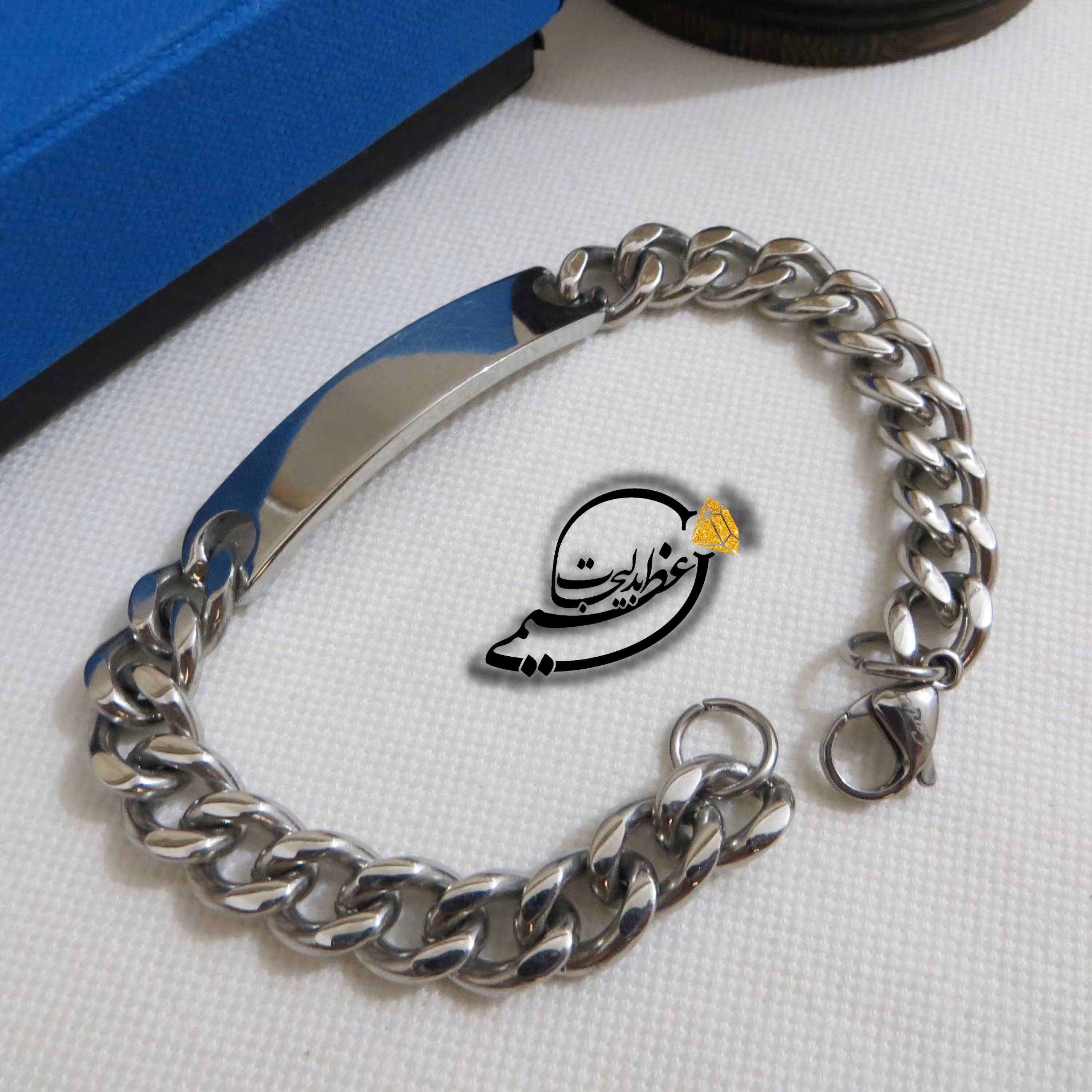 دستبند کارتیه (کارتیر) برند Cartier از جنس استیل و روکش طلا بسیار با کیفیت مدل 5