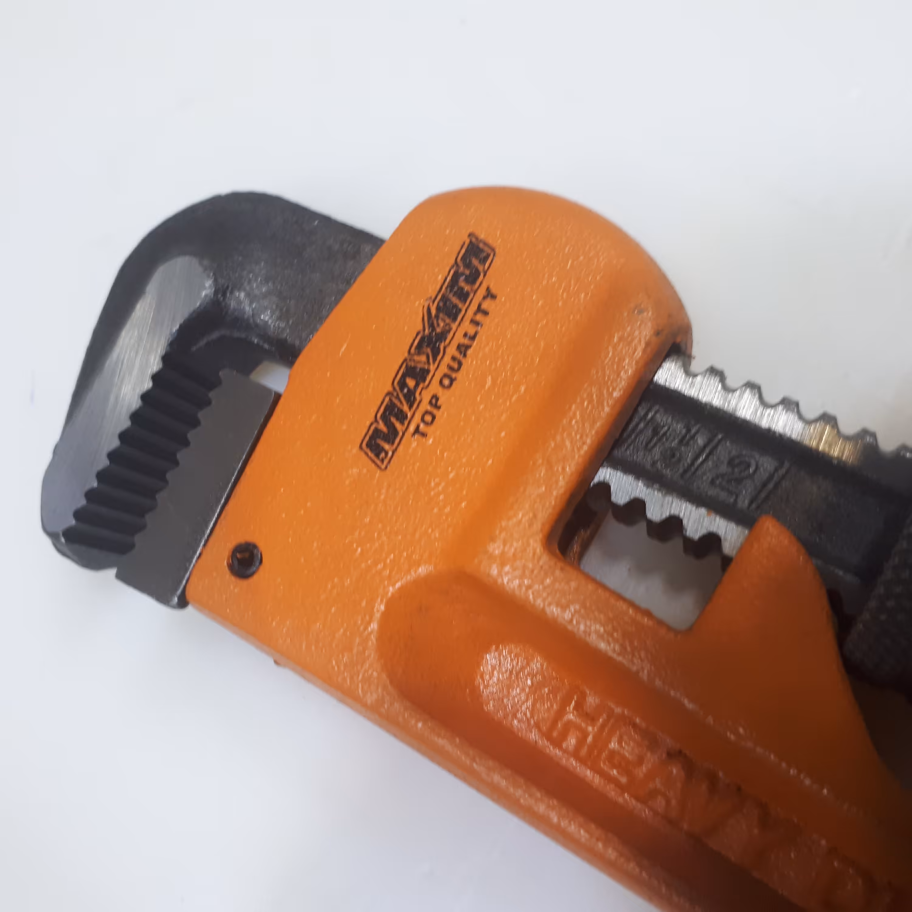 آچار‌لوله‌گیر شلاقی سایز14