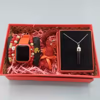 باکس قرمز یلدایی خرگوش جاسوئیچی ساعت ال ای دی دستبند پر کار 