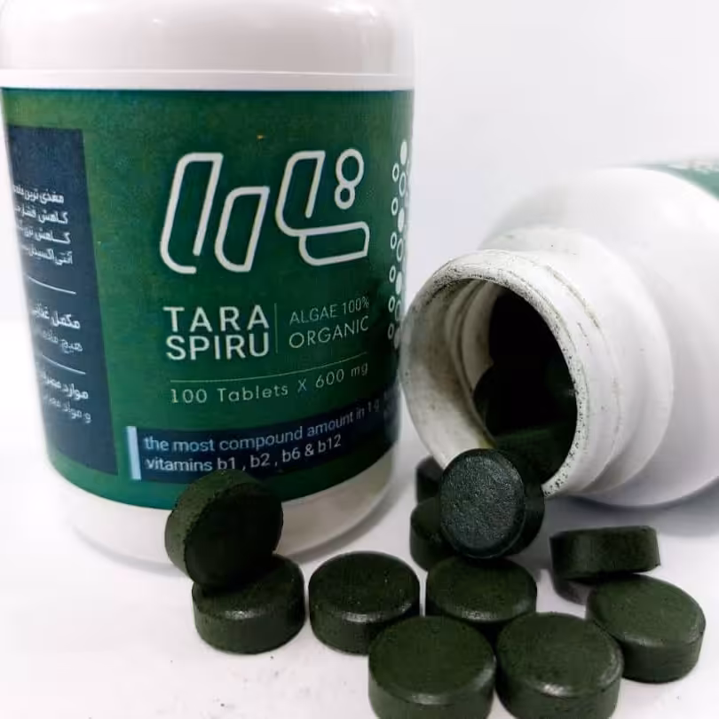 ترکیب گیاهی جلبک دریایی اسپیرولینا 