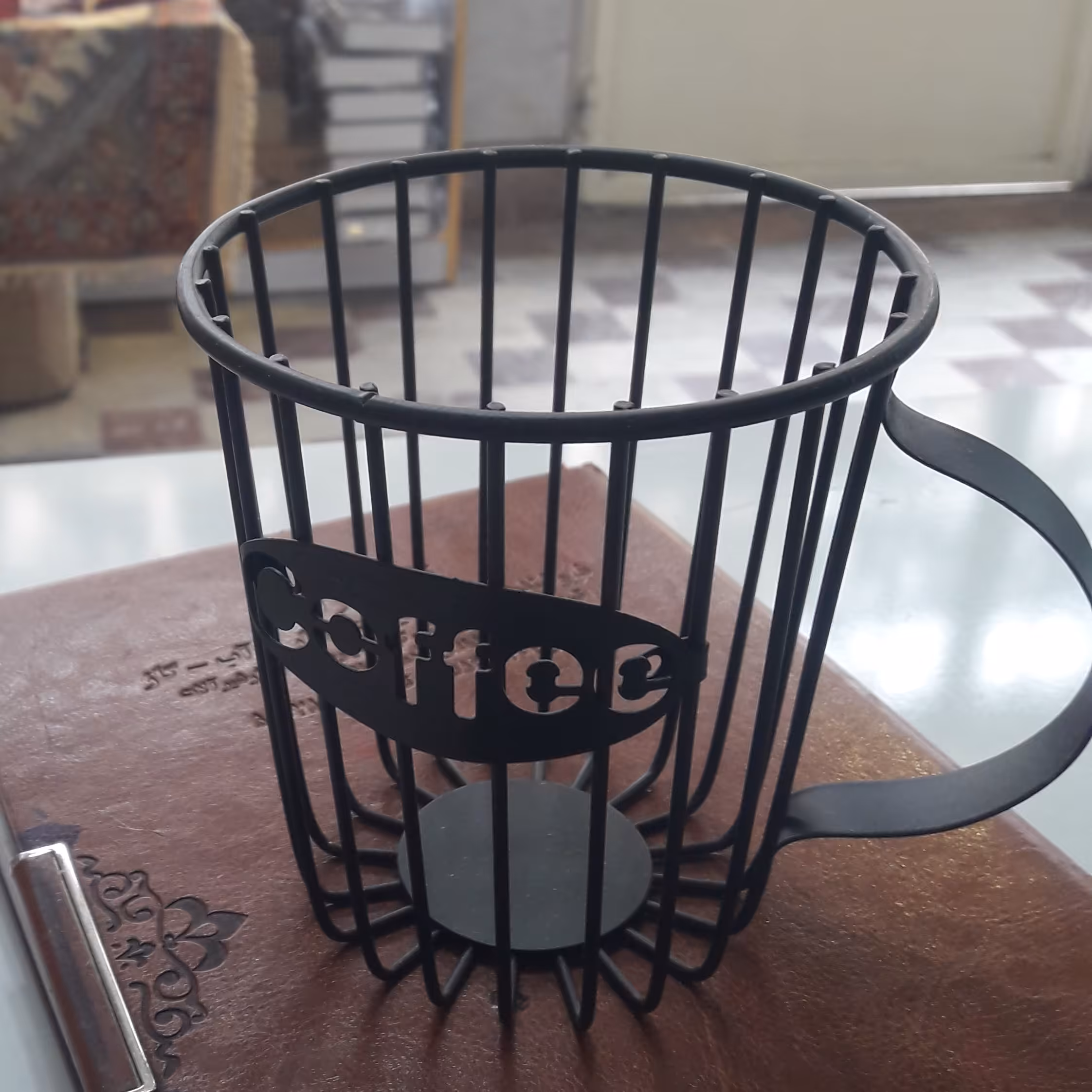 استند کافی در دو رنگ طلایی و مشکی زیبا با دوام قیمت مناسب