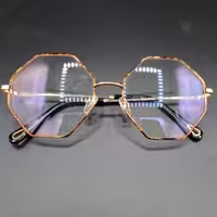 عینک آفتابی زنانه ومردانه مارک دیور(شیشه سفید)