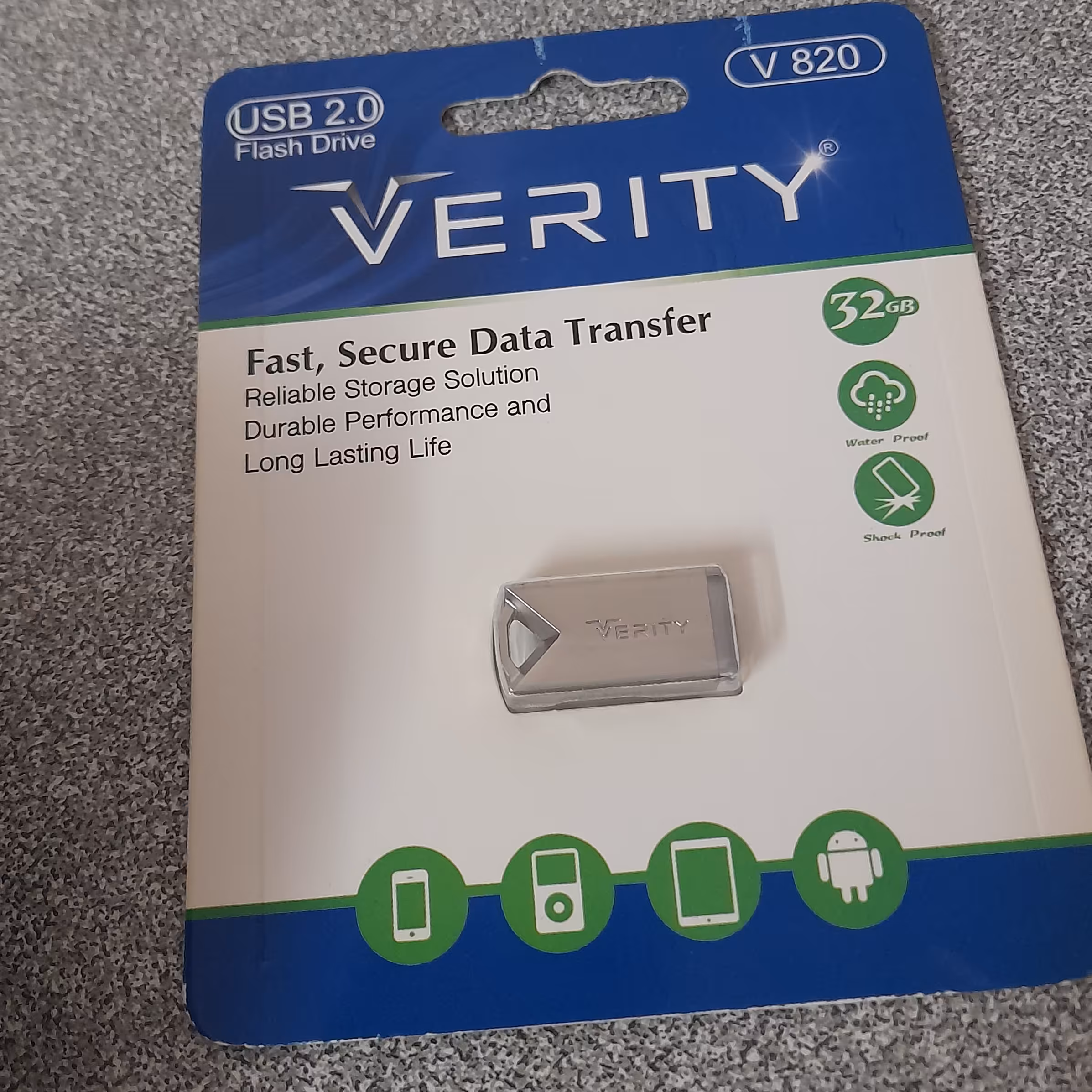 فلش مموری 32گیگ ورتی جنس بدنه فلزی رنگ نقری 