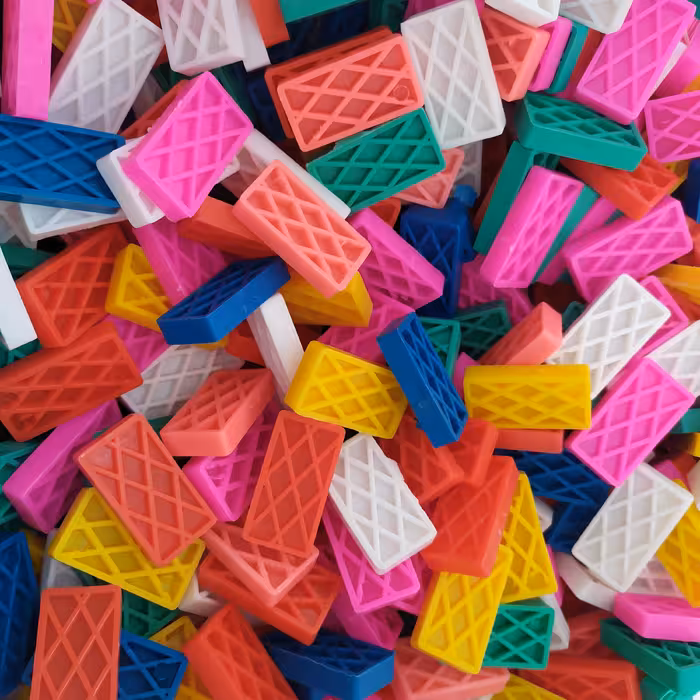 (فروش عمده) دومینو حرفه ای 3350 عددی تو پر و با کیفیت - بسته 12 کیلویی - بازی فکری چیدنی