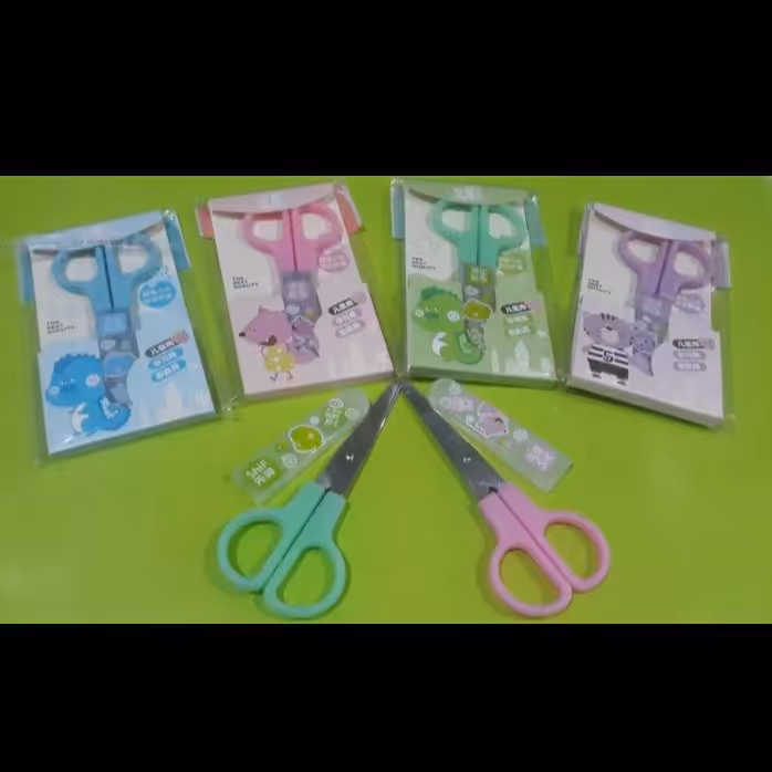 قیچی مهدتیغه فلزی غلاف دار                                           