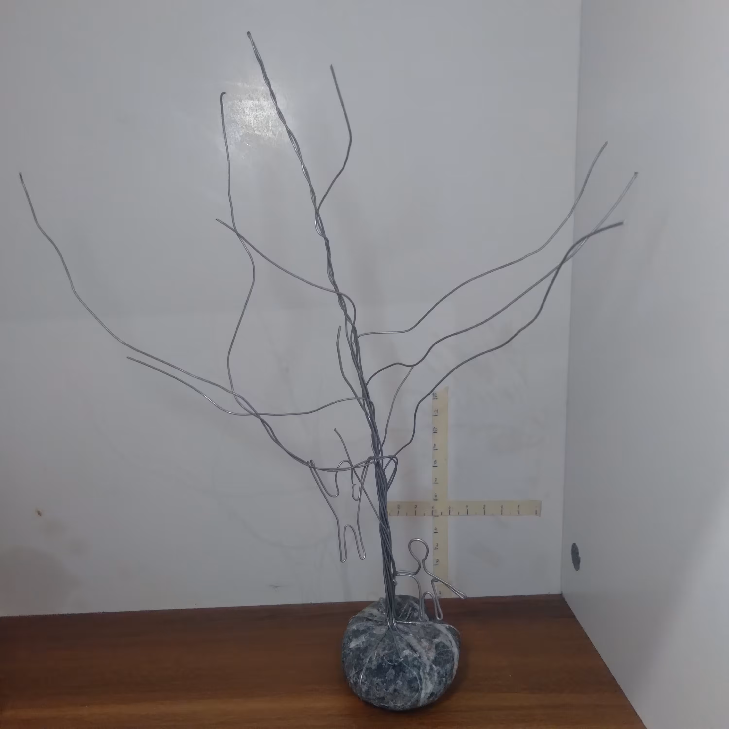 پیکرک مفتولی درخت با مفتول نازک نقره ای رنگ